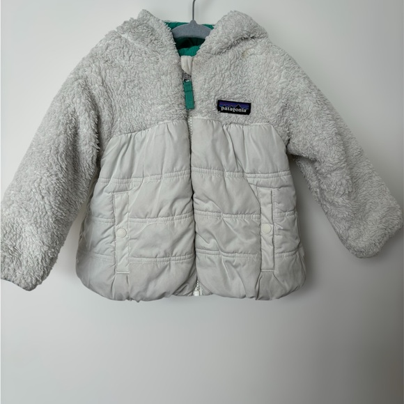 Patagonia Green and White Reversible Jacket 2T - Picture 3 of 4